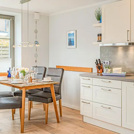 Wellenfluestern Zingst